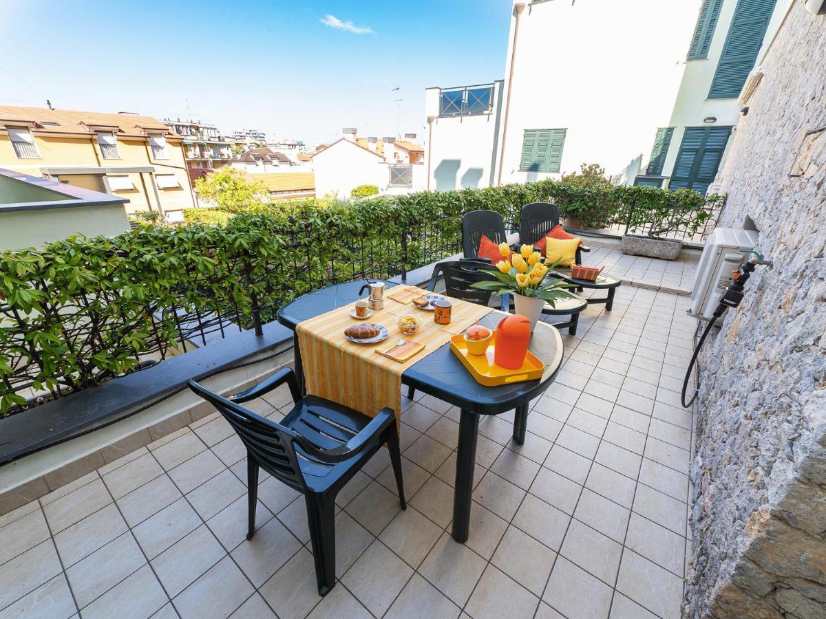 Apartamento Terrazza Del Gelsomino With Terrace And Open View Borghetto Santo Spirito Exterior foto